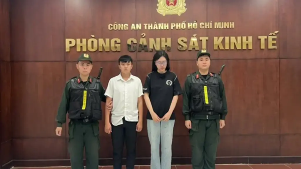 Khởi tố 2 vợ chồng chủ shop Chí Phát LUXURY