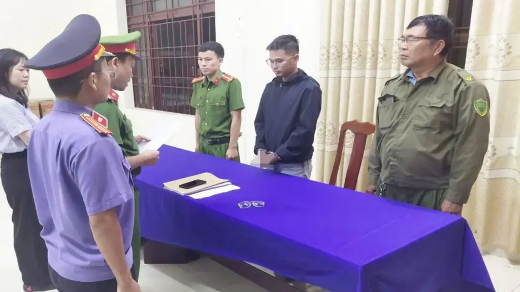 Khởi tố, bắt tạm giam tài xế vụ cháy xe ở cây xăng, 2 người chết