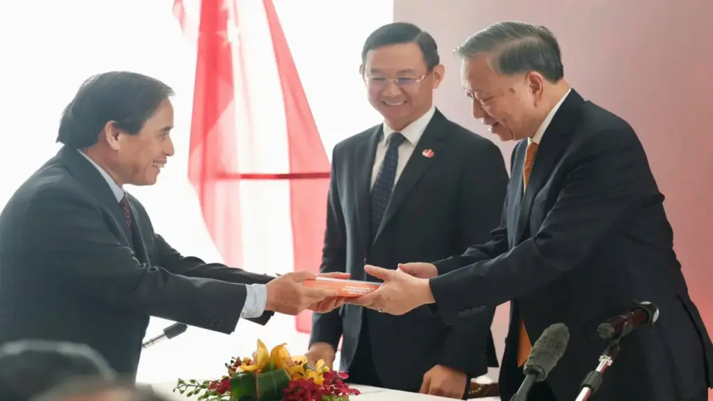 Kiều bào Singapore chia sẻ ý tưởng công nghệ với Tổng Bí thư, Chủ tịch nước Tô Lâm