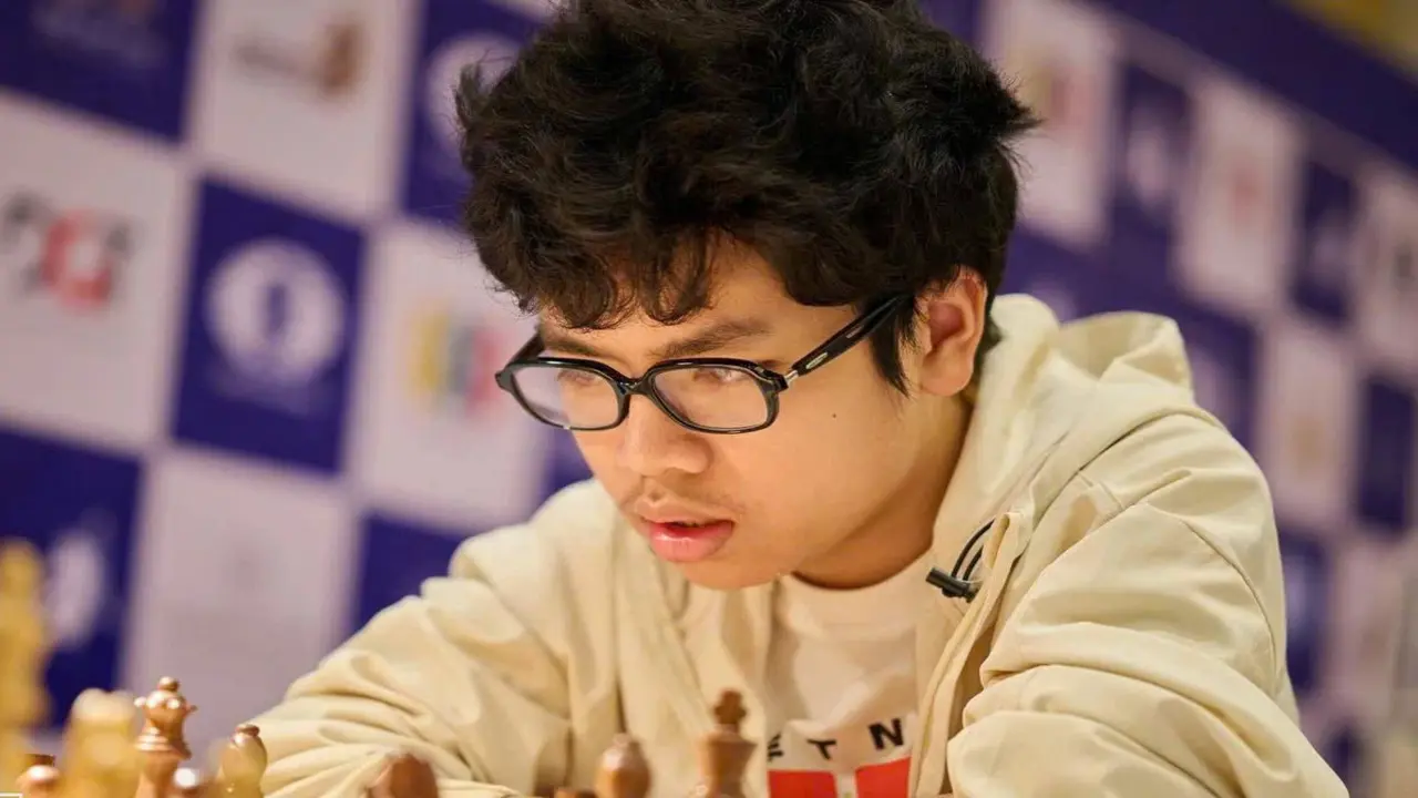 Kỳ thủ 15 tuổi Đầu Khương Duy vươn lên hạng 3 thế giới nhóm 'thần đồng' cờ vua