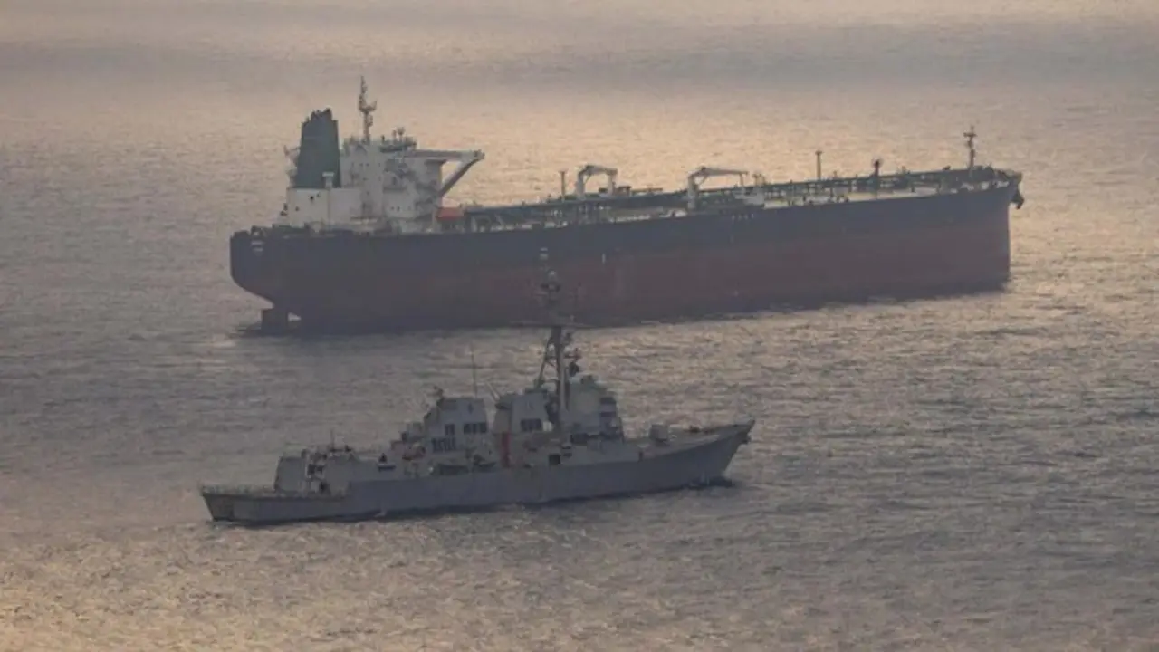 Lại tập kích Iran, Mỹ có thể mở eo biển Hormuz thế nào ?
