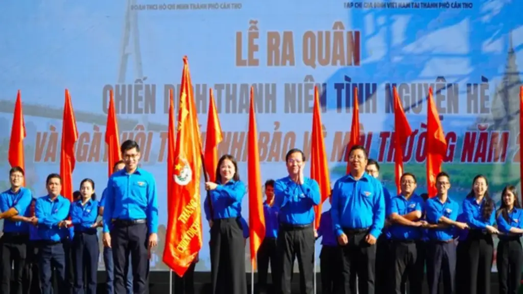 Lãnh đạo Cần Thơ đặt hàng những phần việc ‘bền vững’ của thanh niên