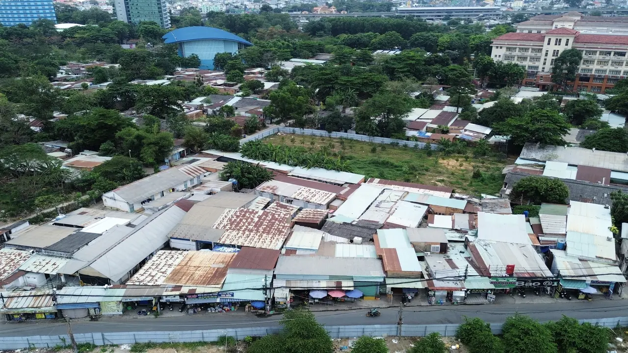 Lãnh đạo TPHCM yêu cầu báo cáo hàng tuần về tiến độ dự án Đại học Quốc gia