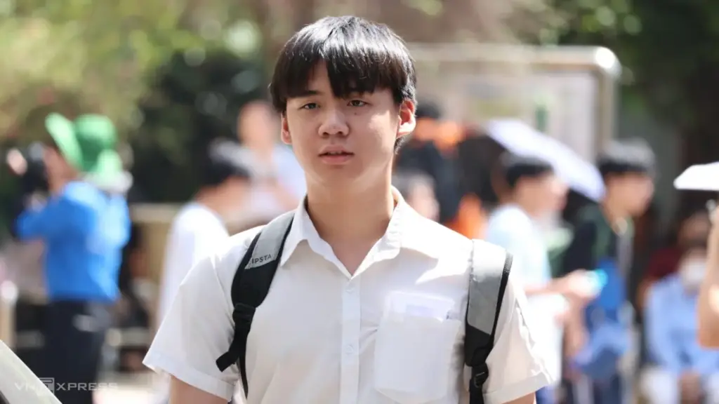 Lời giải đề Toán vòng 2 thi lớp 10 chuyên Khoa học tự nhiên