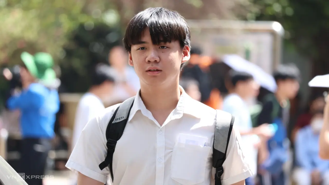 Lời giải đề Toán vòng 2 thi lớp 10 chuyên Khoa học tự nhiên