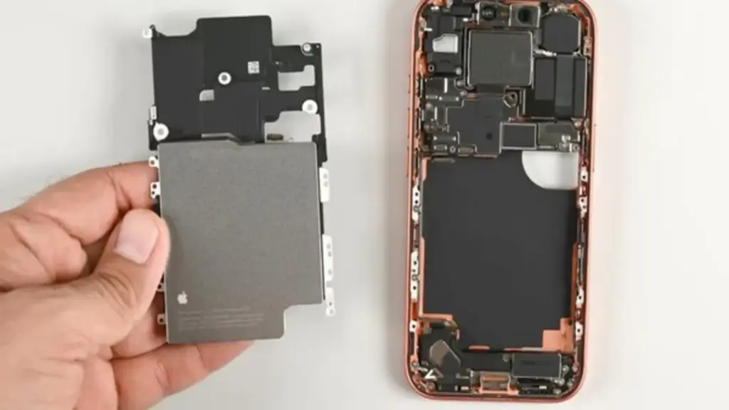 Lý do Apple chưa đưa pin Silicon-Carbon lên iPhone?