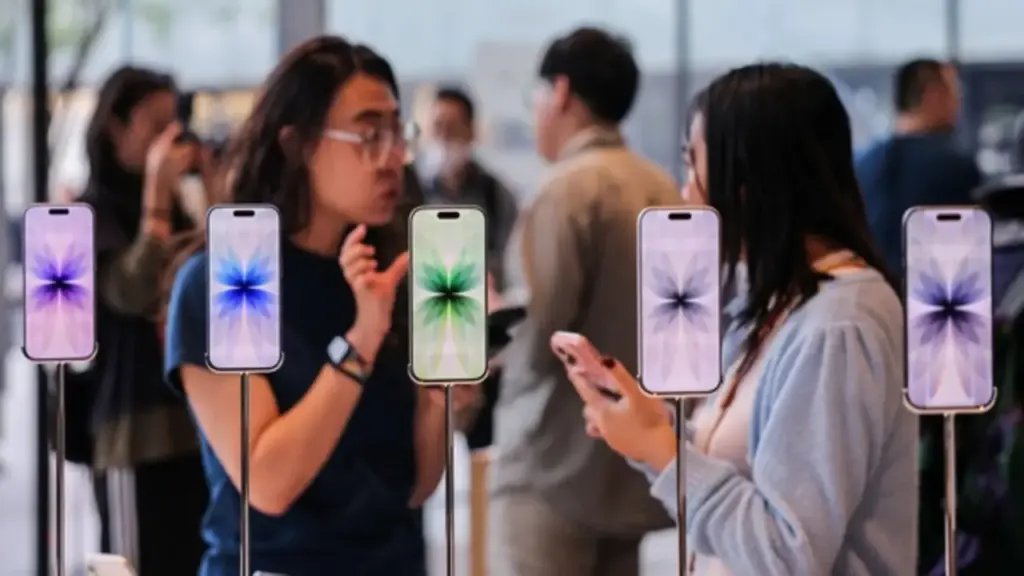 Lý do người dùng ngày càng chậm đổi smartphone