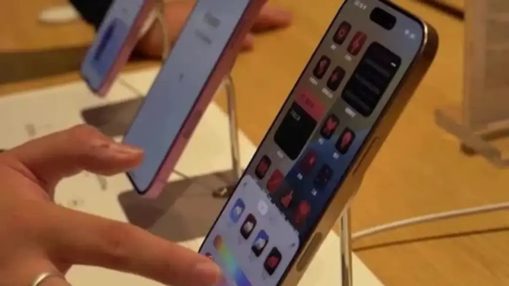 Màn hình OLED trên smartphone dùng được bao lâu?