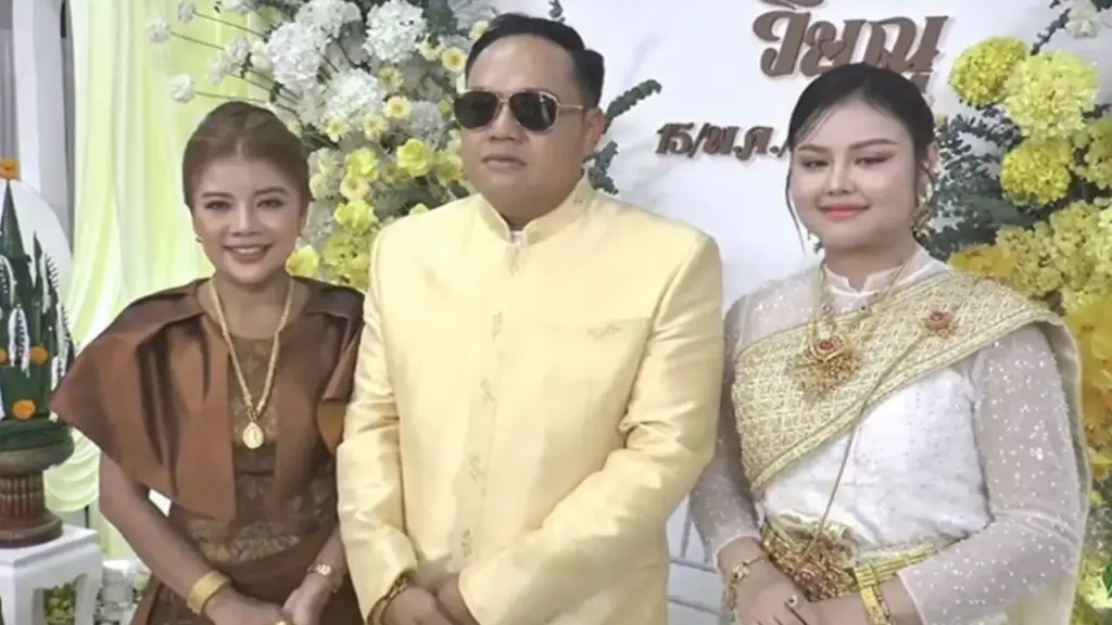 Mang sính lễ cưới vợ cho chồng