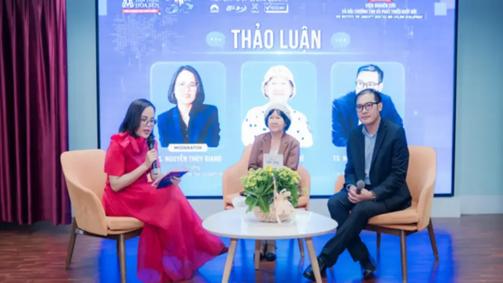 Mô hình học tập cho người 'chưa giàu đã già' thúc đẩy 'nền kinh tế bạc'