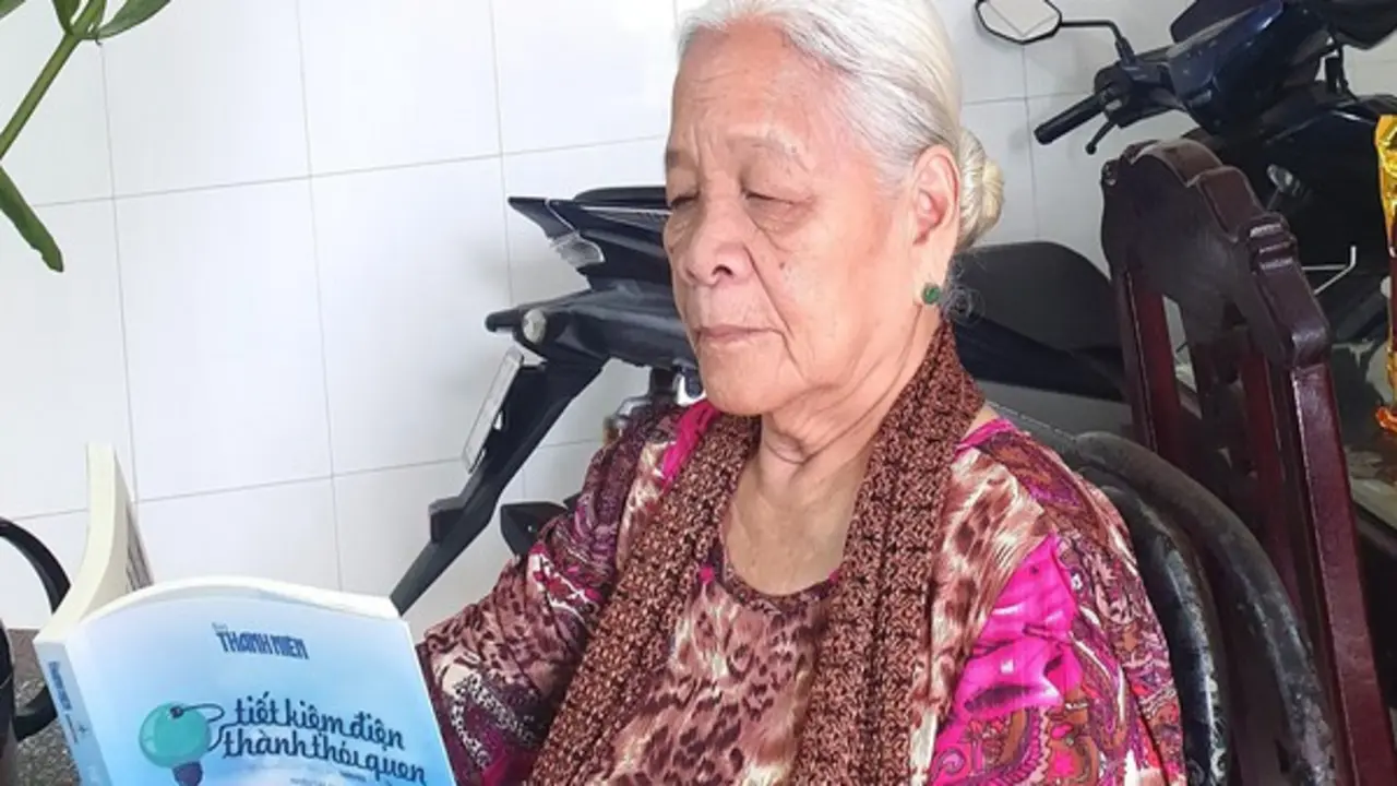 'Mỗi kWh tiết kiệm, tôi lại thêm một lần yêu EVNHCMC'