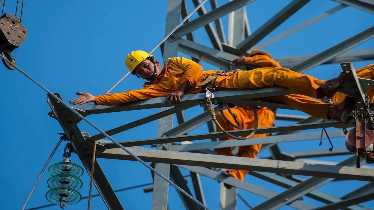 Một công ty điện đặt mục tiêu lãi tăng hơn 3.400%, quý đầu năm đã báo lỗ