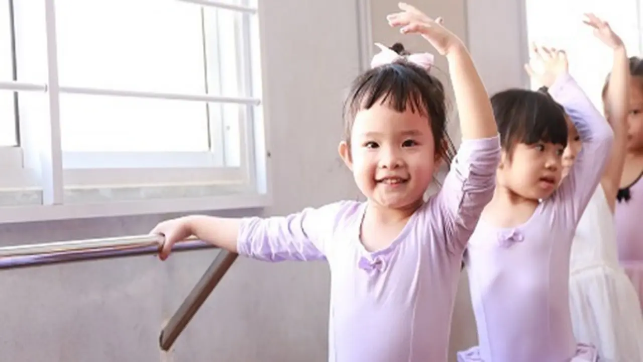 Mùa hè này cho con học múa ba lê ở đâu?