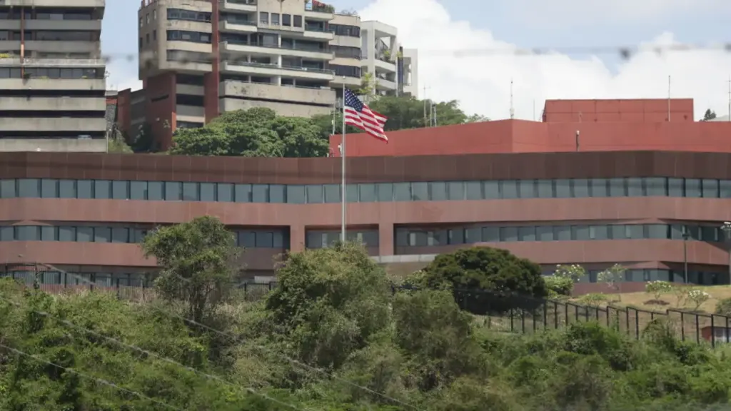 Mỹ khoe đã chuyển uranium của Venezuela về Mỹ an toàn