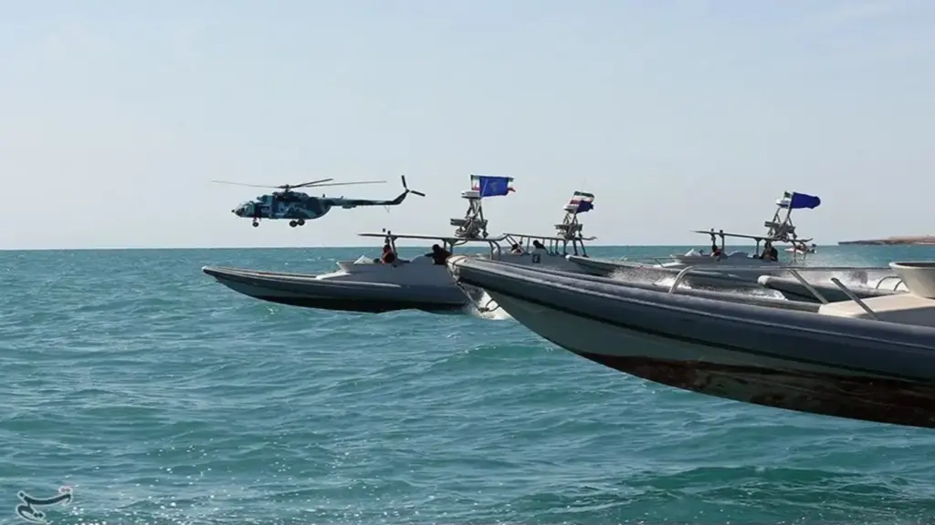 Mỹ nêu lý do tấn công tàu và bệ phóng tên lửa Iran