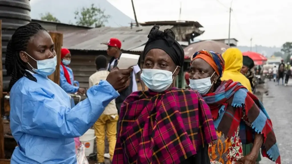 Mỹ ra quy định nhập cảnh mới ứng phó Ebola