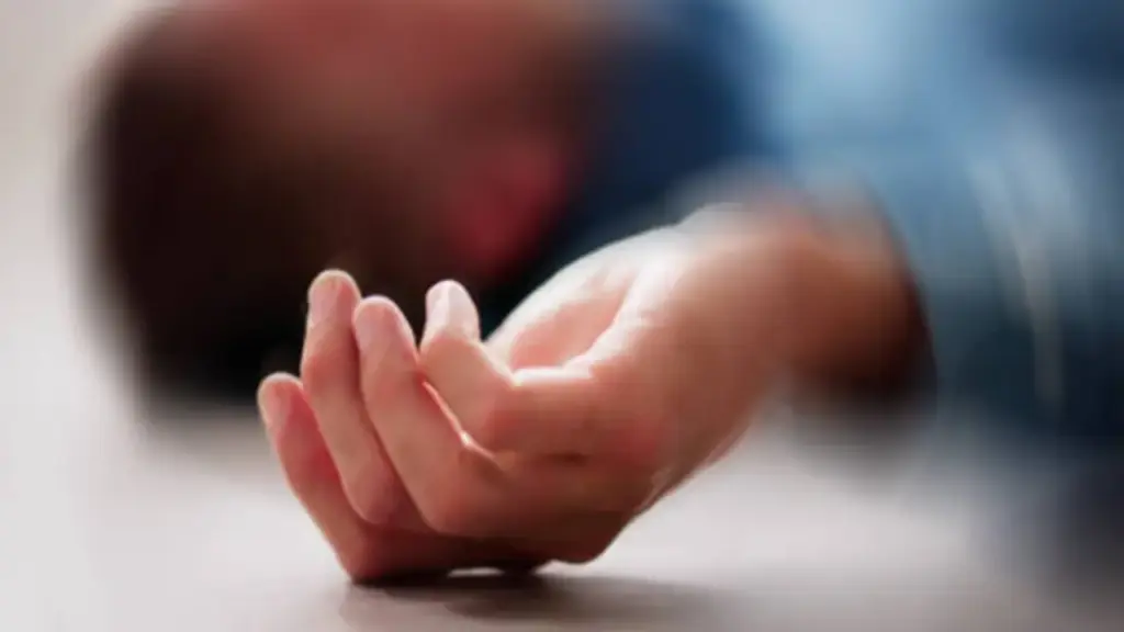 Nam giáo viên 38 tuổi tử vong đột ngột, bác sĩ cảnh báo dấu hiệu "quen thuộc" ít ai để ý
