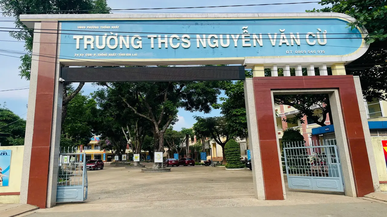 Nam sinh lớp 8 dùng rìu tấn công bạn cùng lớp