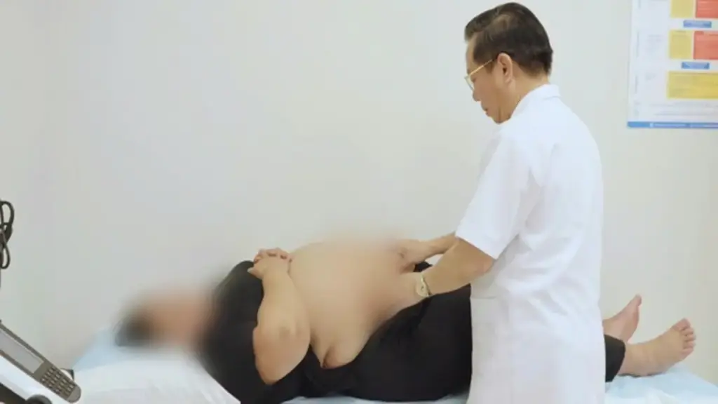 Nặng 101kg và 10 lần mang thai dang dở, người phụ nữ quyết cắt nhỏ dạ dày
