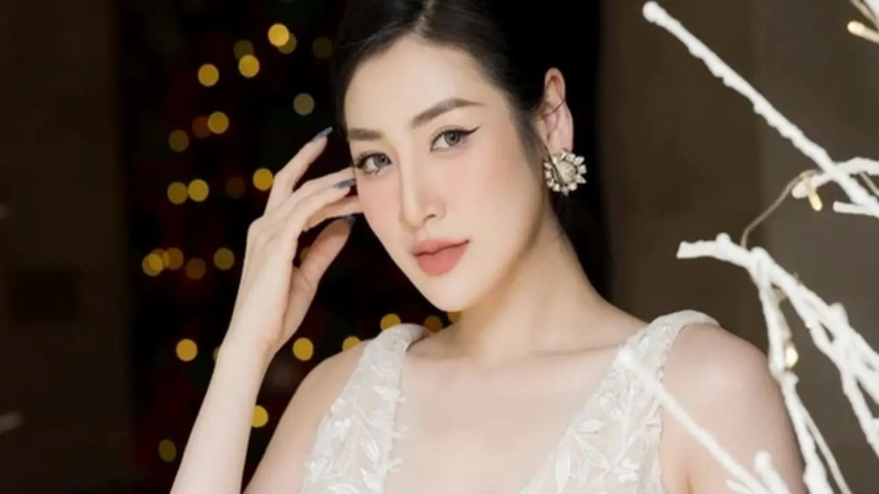 Nàng Á hậu rời showbiz: Sống đời xa hoa, ở biệt thự ven sông đắt đỏ bậc nhất Hà thành