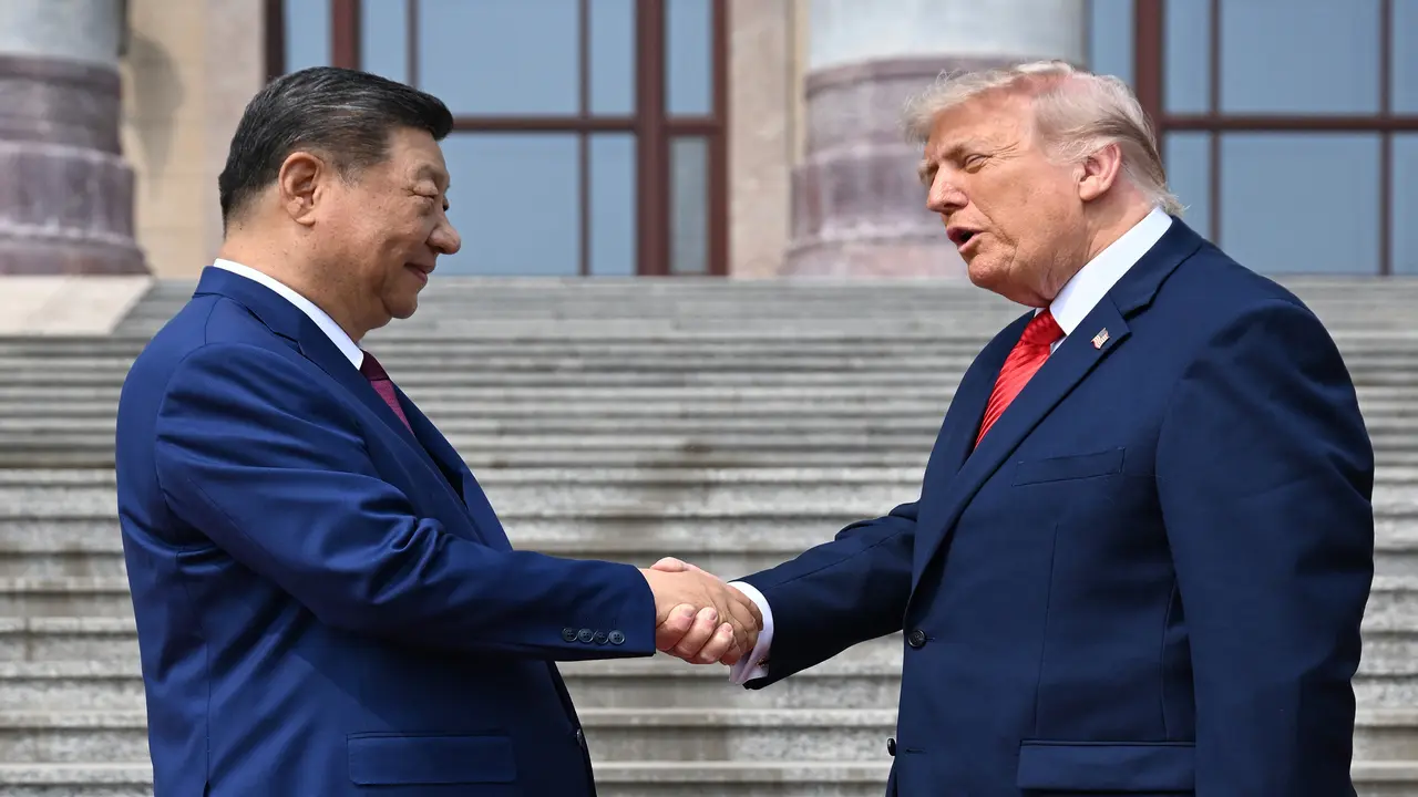 Ngôn ngữ hình thể của lãnh đạo Mỹ - Trung phát đi tín hiệu gì?
