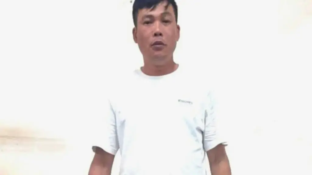 Người đàn ông 44 tuổi bị bắt ngay tại sân bay vì hành vi từ 4 năm trước