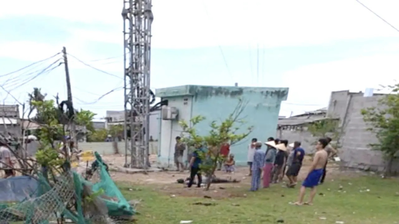 Người đàn ông tử vong nghi rơi từ trụ phát sóng viễn thông ở Lâm Đồng