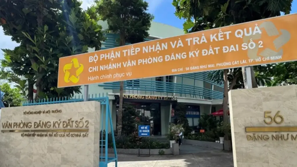 Người dân TP.HCM đã có thể ngồi ở nhà làm thủ tục nhà đất