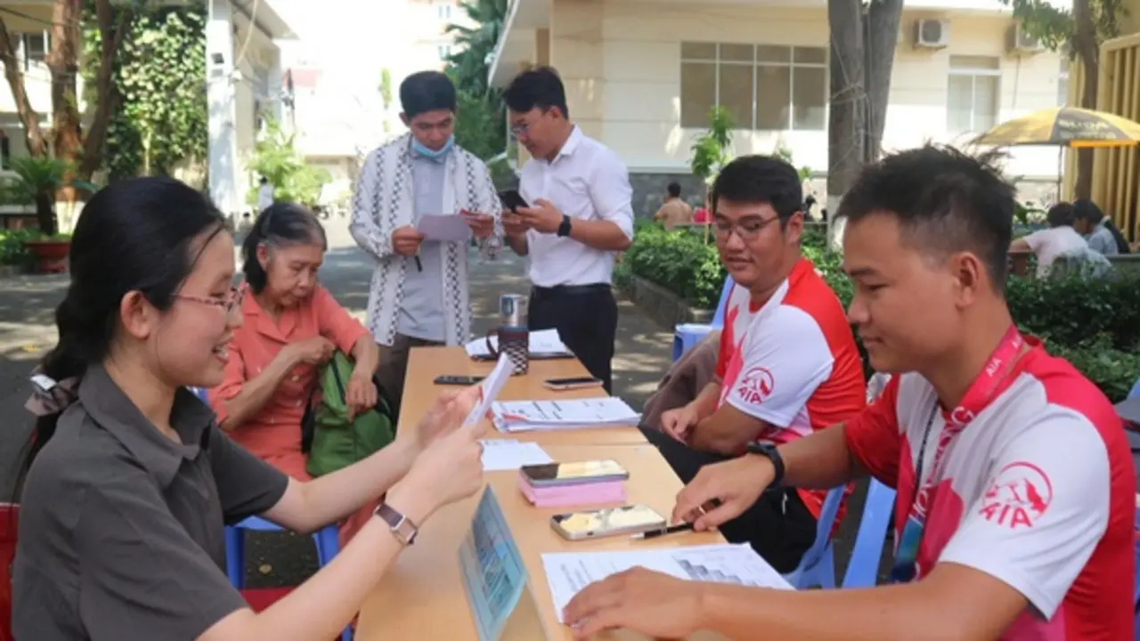 Nhiều việc làm lương cao, có vị trí 41 triệu đồng/tháng cần tuyển gấp