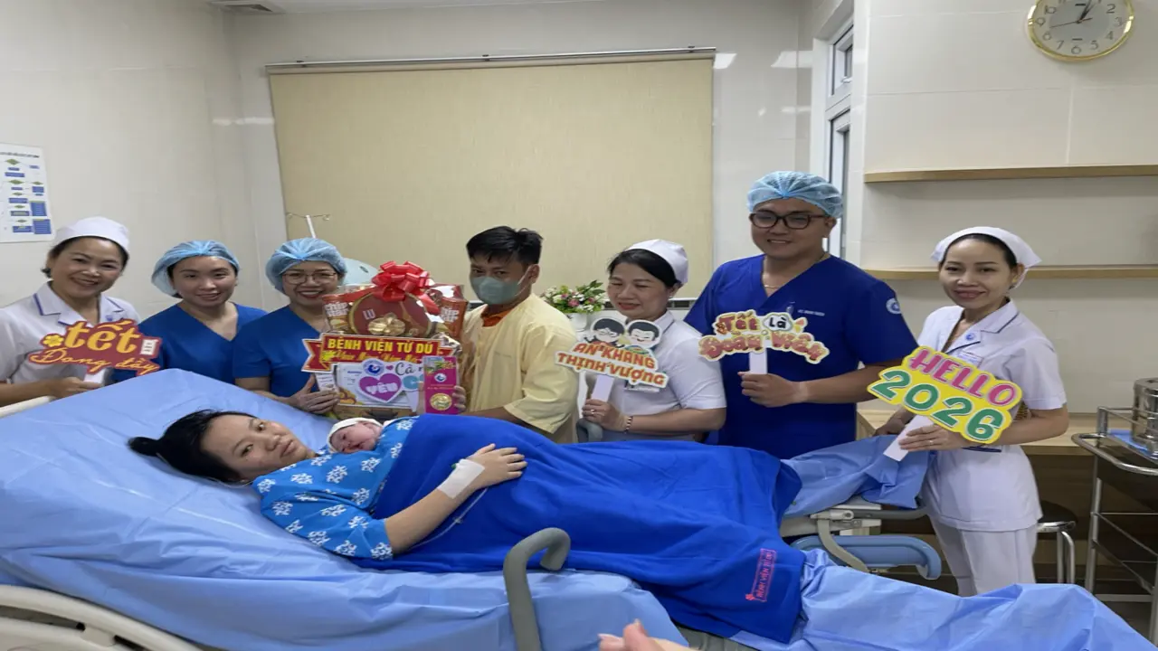 Những yếu tố 'chặn đường' sinh hai con của phụ nữ Việt