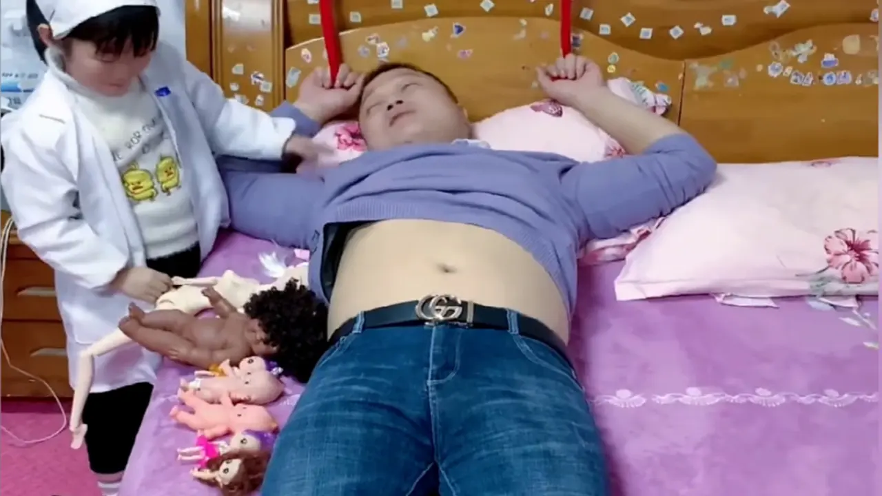 'Nữ bác sĩ' đỡ đẻ thành công ca sinh 7 cho người đàn ông