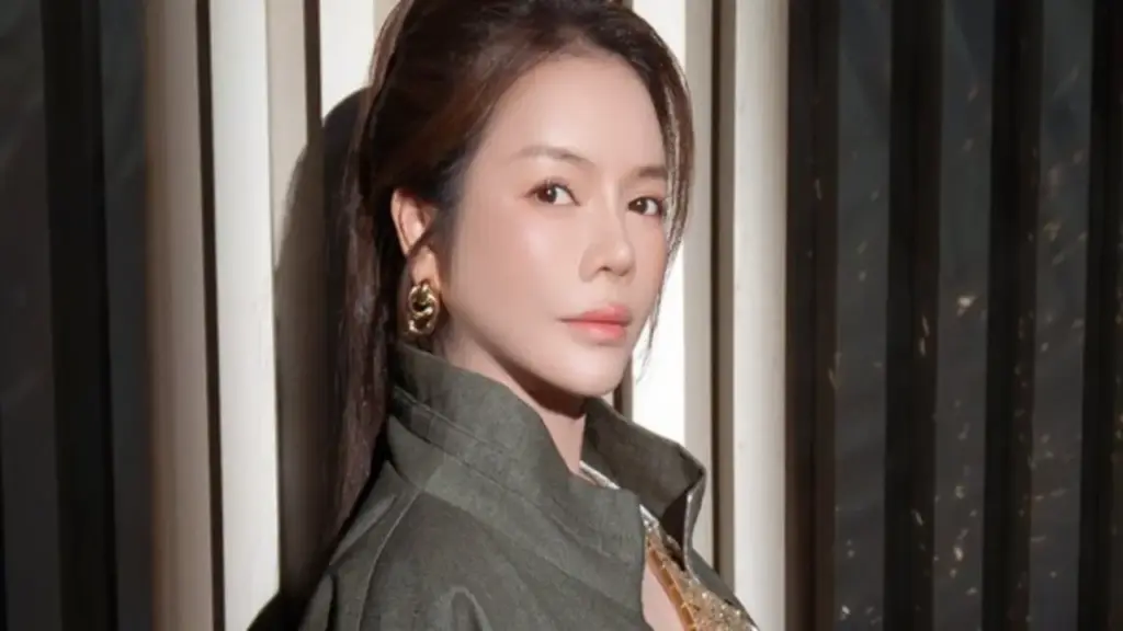 Nữ diễn viên dự Cannes nhiều bậc nhất showbiz Việt: Chi 50 tỷ và mang 43 bộ váy đi thảm đỏ