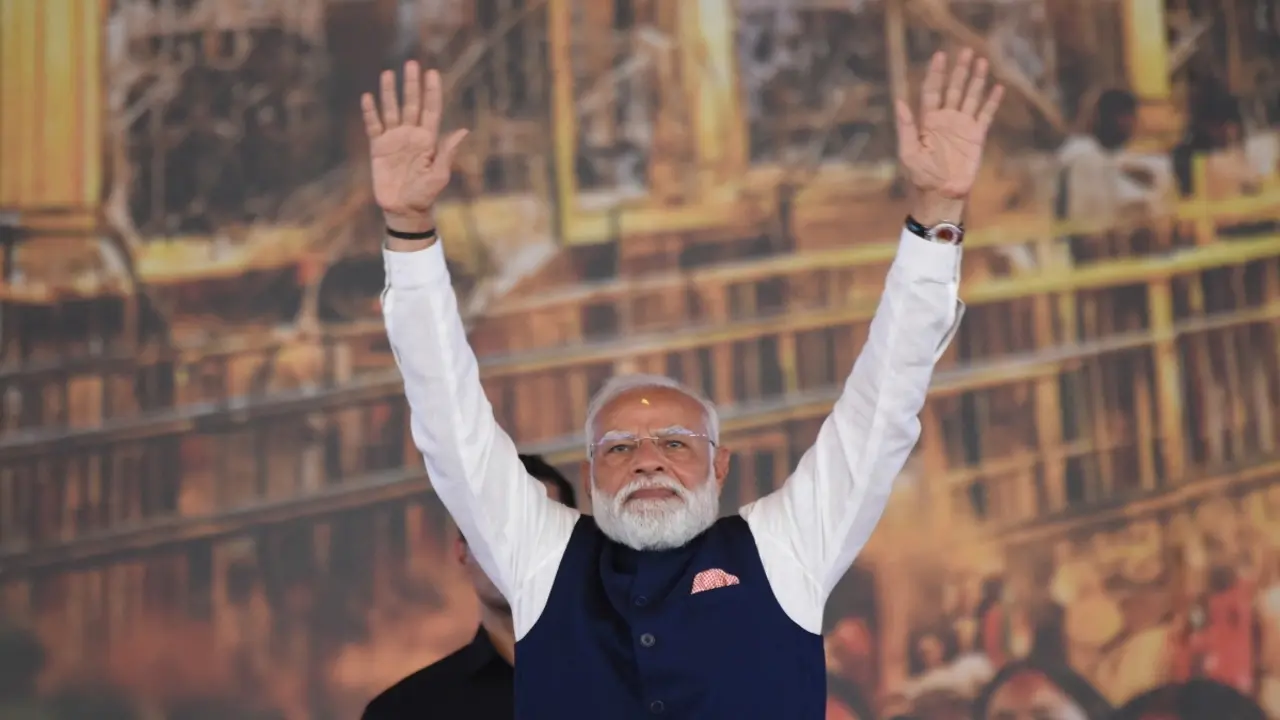 Ông Modi khuyên người dân hoãn mua vàng, hạn chế du lịch nước ngoài