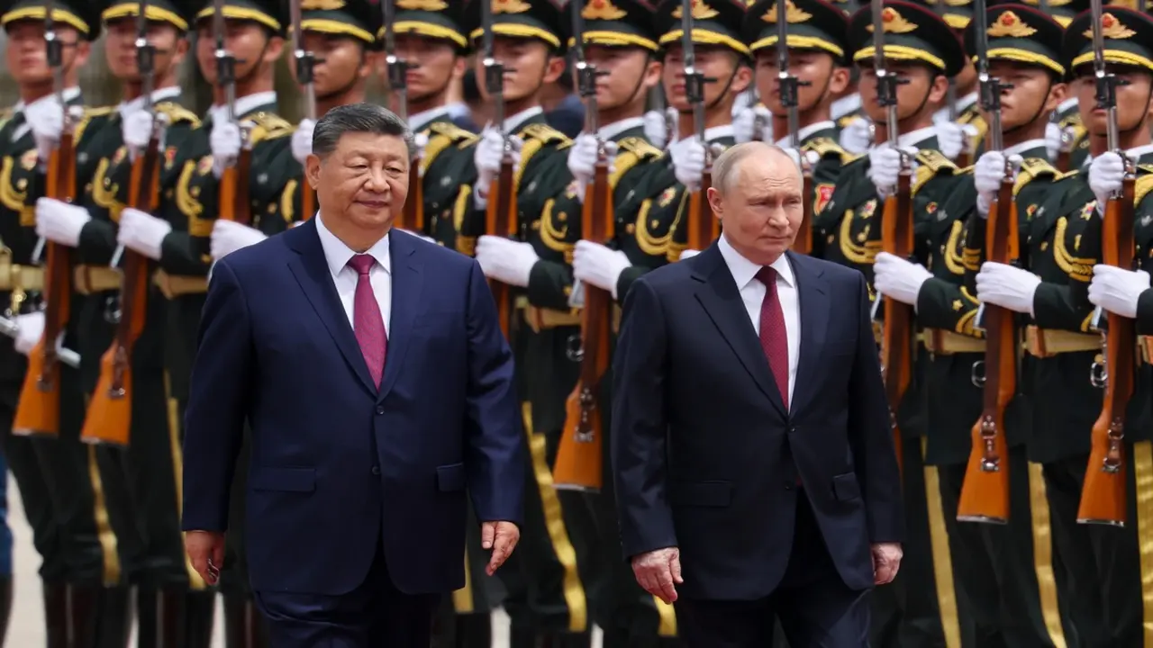 Ông Putin nói về quan hệ Nga - Trung: 'Một ngày không gặp tựa ba thu'