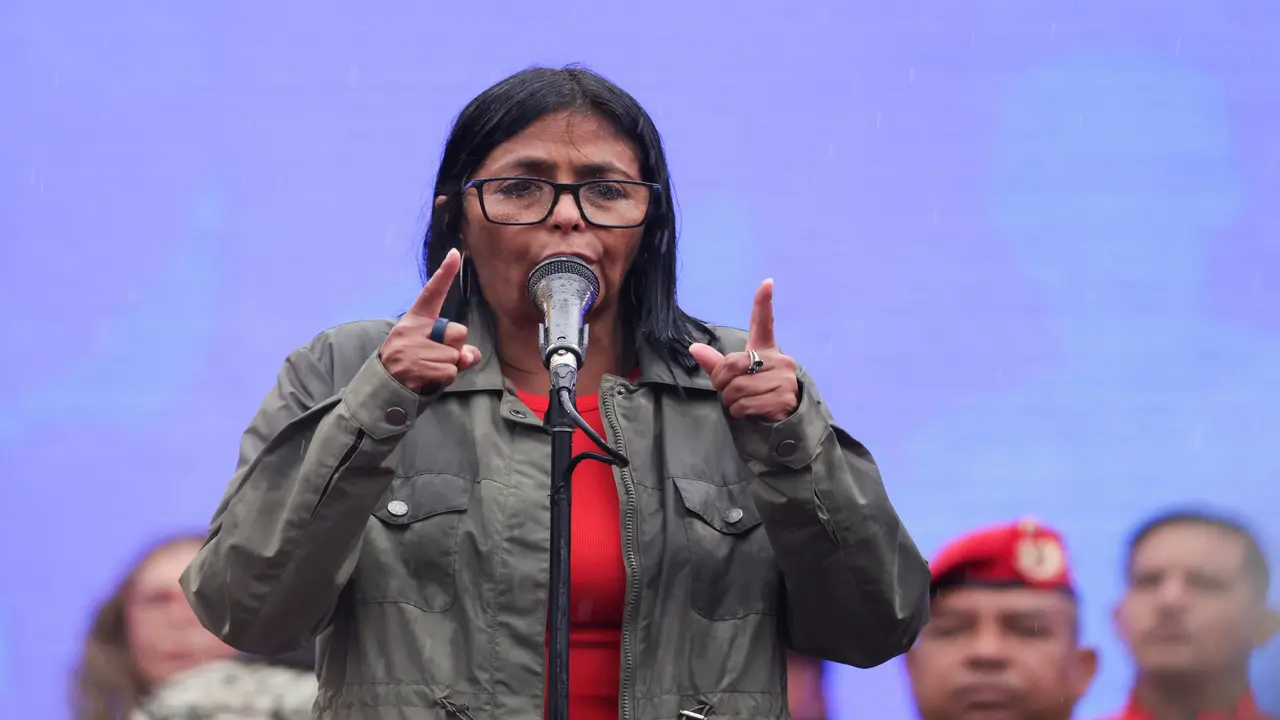 Ông Trump ngụ ý đưa Venezuela thành bang thứ 51, Caracas phản ứng mạnh