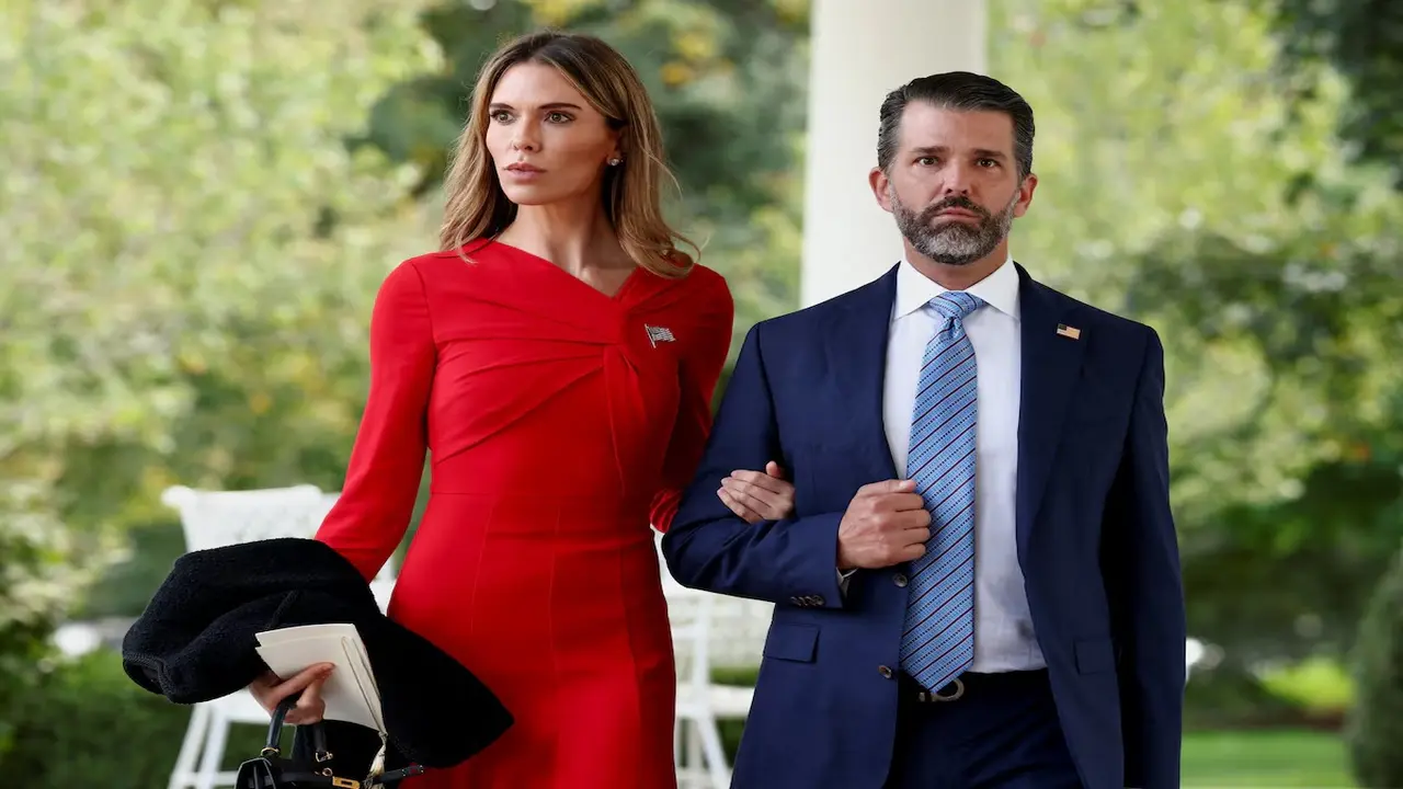 Ông Trump nói có thể không dự đám cưới của con trai vì lo chiến sự Iran