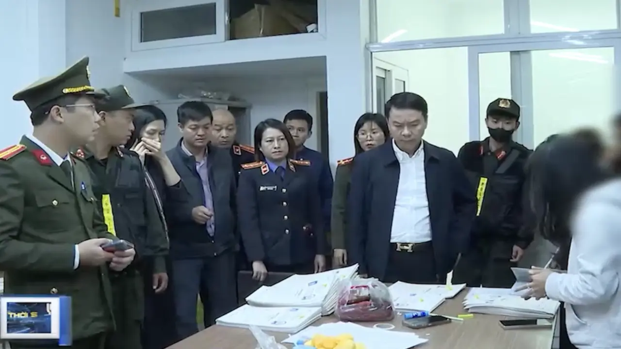 Phá đường dây lừa đảo thi, cấp chứng chỉ ngoại ngữ 'Học viện Bright online LL' cho 80.000 người