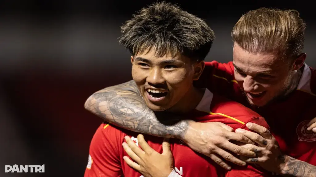 Phản ứng của CĐV Thái Lan khi tuyển Việt Nam bổ sung cầu thủ nhập tịch
