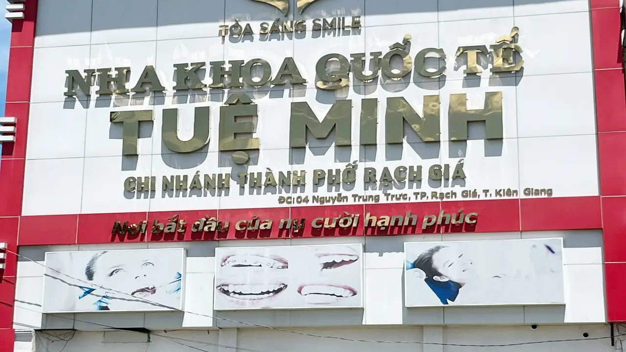 Phạt 234 triệu đồng, đóng cửa 18 tháng cơ sở nha khoa hoạt động "chui"