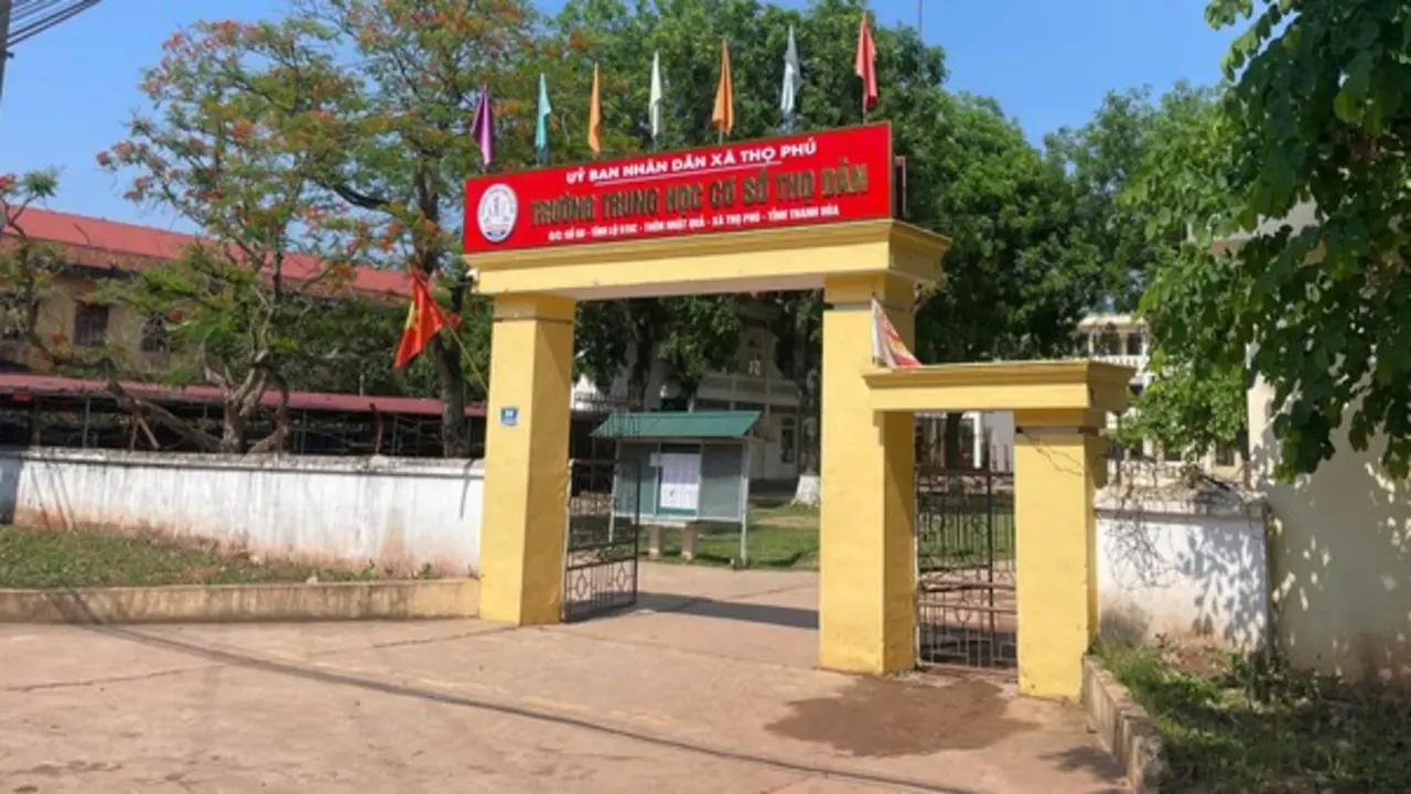 Phụ huynh ở Thanh Hóa được hoàn trả hơn 100 triệu đồng tiền ôn thi vào lớp 10 thu trái quy định