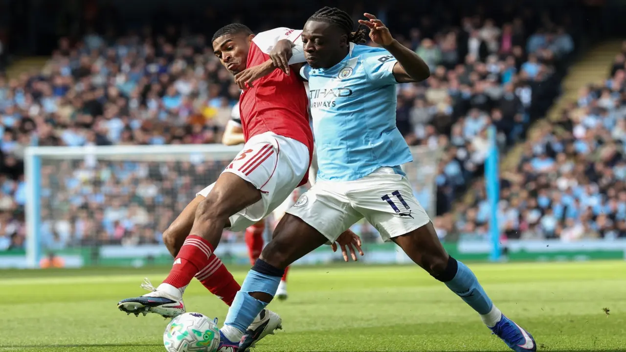 Premier League gay cấn đến phút cuối