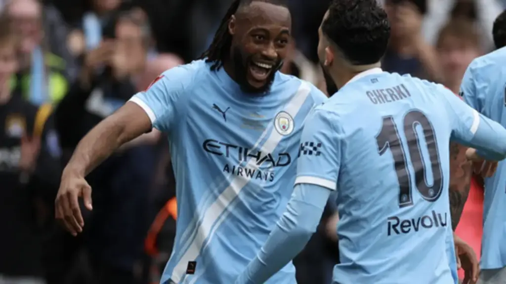 Quật ngã Chelsea, Man City chinh phục thành công FA Cup