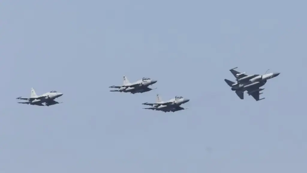 Reuters: Pakistan triển khai máy bay chiến đấu và 8.000 quân tới Saudi Arabia