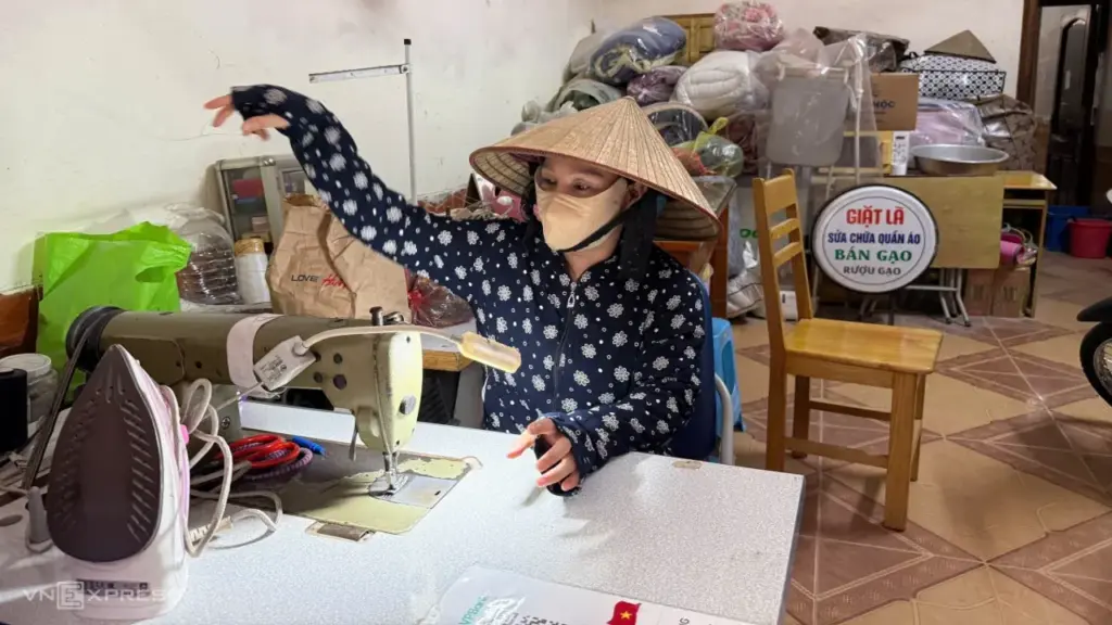 Sống khổ vì bụi từ các 'đại công trường' ở Hà Nội