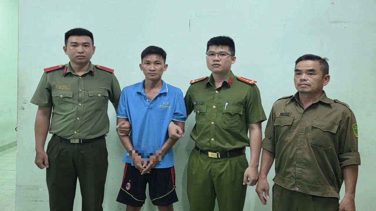 Tạm giữ hình sự người bạo hành con riêng của 'vợ hờ' ở Dĩ An