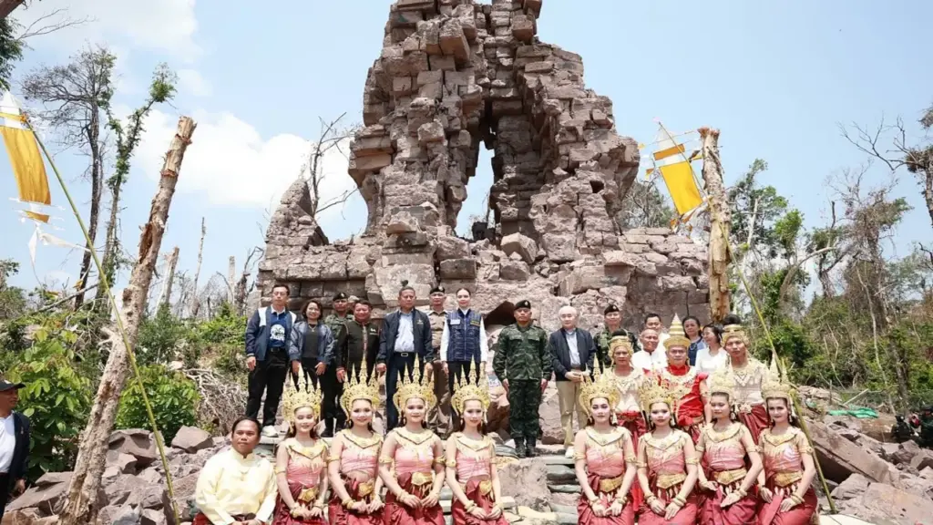 Thái Lan đưa loạt đền tranh chấp vào danh sách di tích, Campuchia phẫn nộ