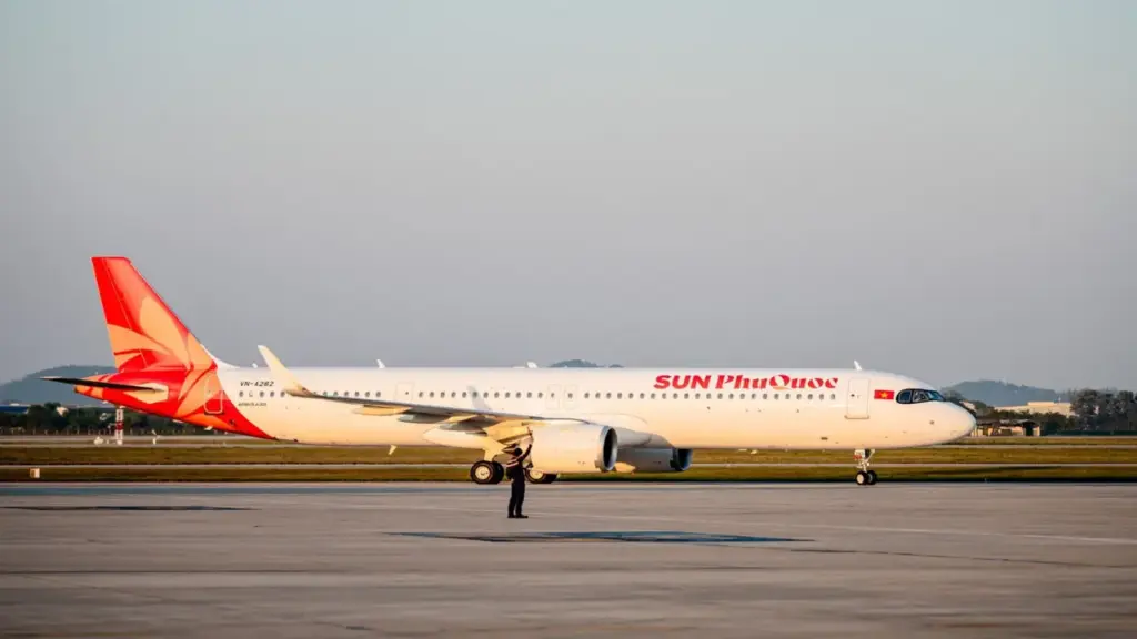 Thêm một tuyến bay thẳng từ Thành phố Hồ Chí Minh - Vân Đồn được đưa vào khai thác