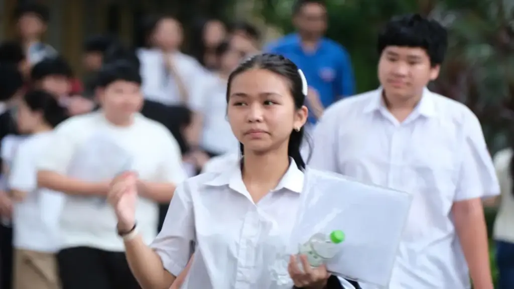 Thi lớp 10 Hà Nội: Đề thi được tính toán 'vừa sức', cuối tháng 6 mới có điểm