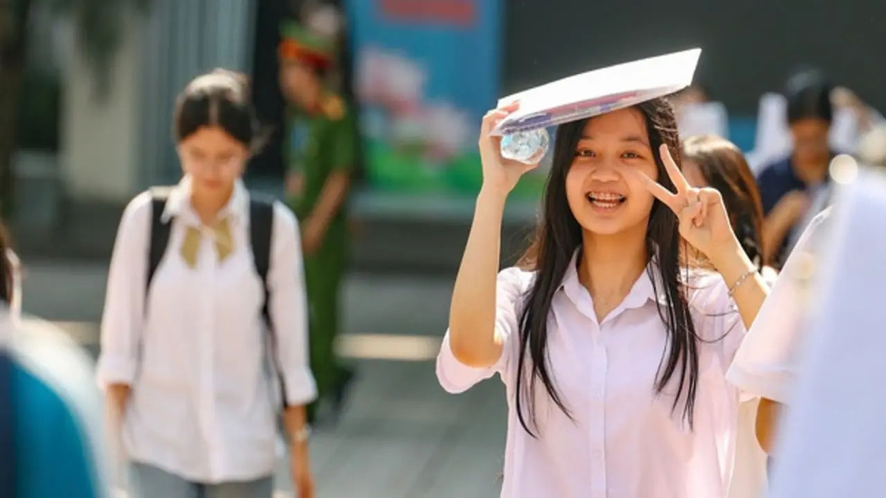 Thi lớp 10 môn toán: 409 thí sinh bỏ thi, 2 vi phạm quy chế