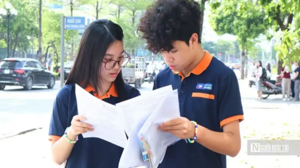 Thí sinh tự tin đạt điểm tối đa môn tiếng Anh thi vào lớp 10 Hà Nội